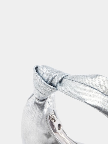 Pull&BearRučna torbica - srebro boja