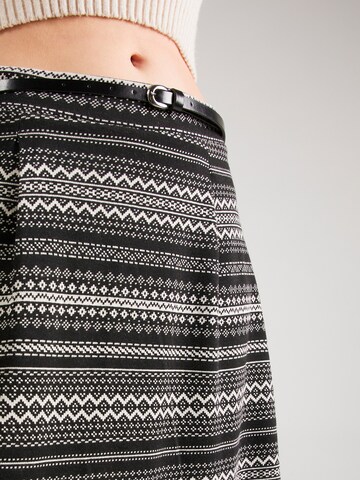 ABOUT YOU Skirt 'Fatma' in Black