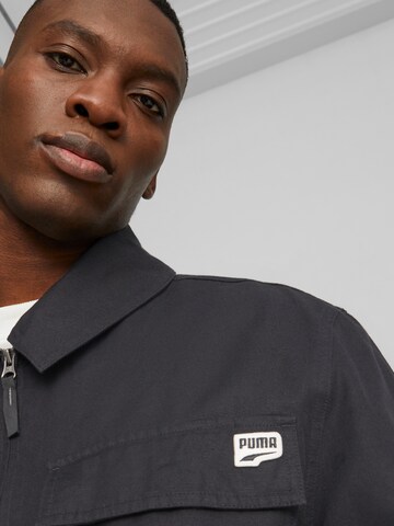 PUMA Φθινοπωρινό και ανοιξιάτικο μπουφάν σε μαύρο