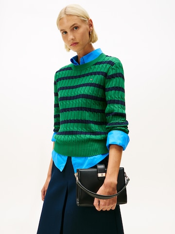 TOMMY HILFIGER Kézitáska 'HERITAGE' - fekete: elől