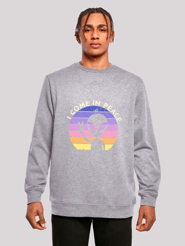F4NT4STIC Sweatshirt 'Alien Peace Sunset' in Grijs: voorkant