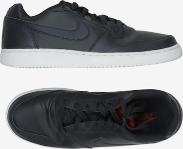 NIKE Sneaker 43 in Schwarz: Vorderseite