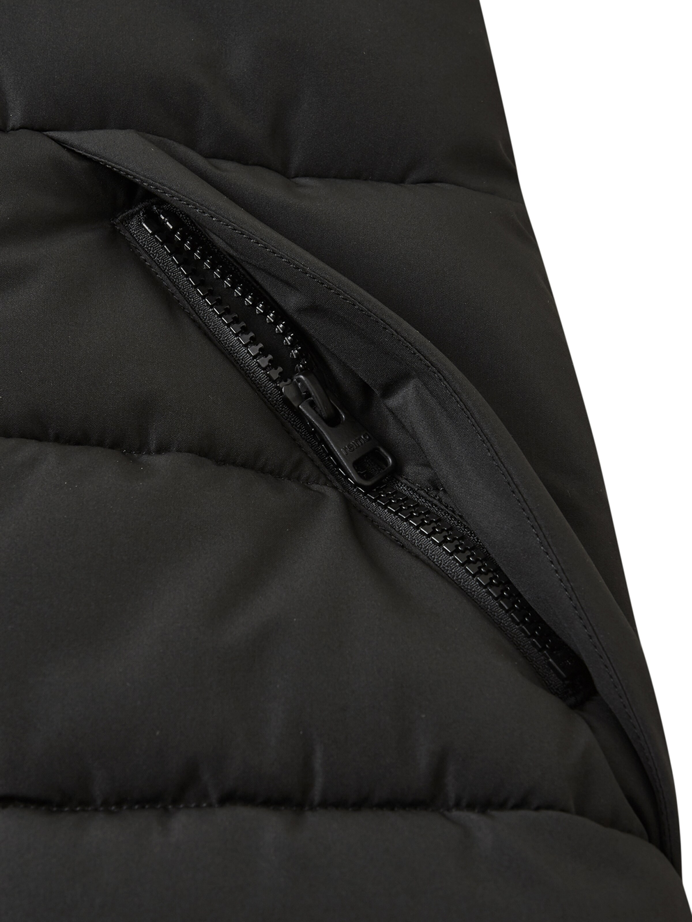 Reima Зимняя куртка 'Luvia' в Черный