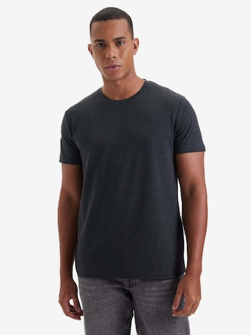 WESTMARK LONDON T-Shirt 'Merlino' in Grau: predná strana