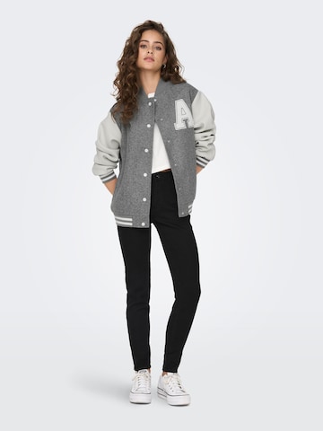 ONLY Between-Season Jacket 'Silja' in Grey