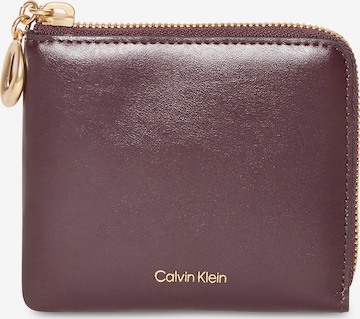 Calvin Klein Kukkaro värissä punainen: etupuoli
