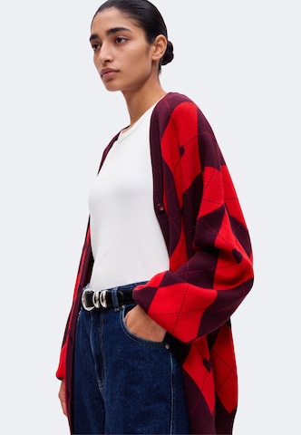 Noisy may Knit cardigan 'NMSHYLA' in Red: side