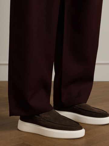 MANFIELD Lage schoen in Bruin: voorkant