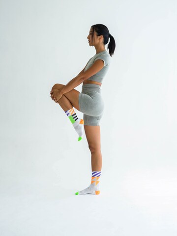 INCYLENCE Athletic Socks in Green