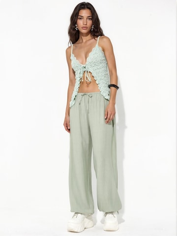 Loosefit Pantaloni di Busem in verde