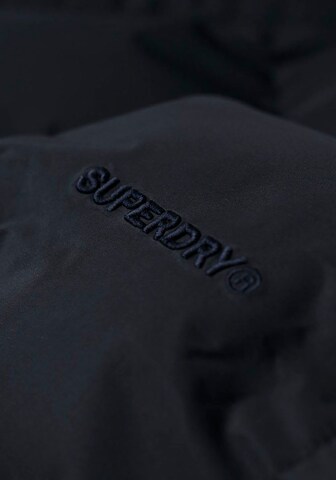 Superdry Winterparka in Schwarz