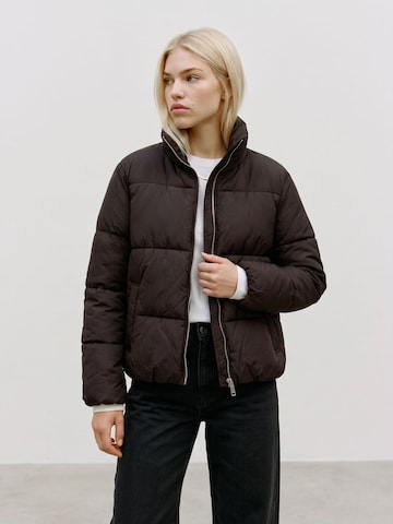 Giacca invernale 'DINA' di VERO MODA in marrone: frontale