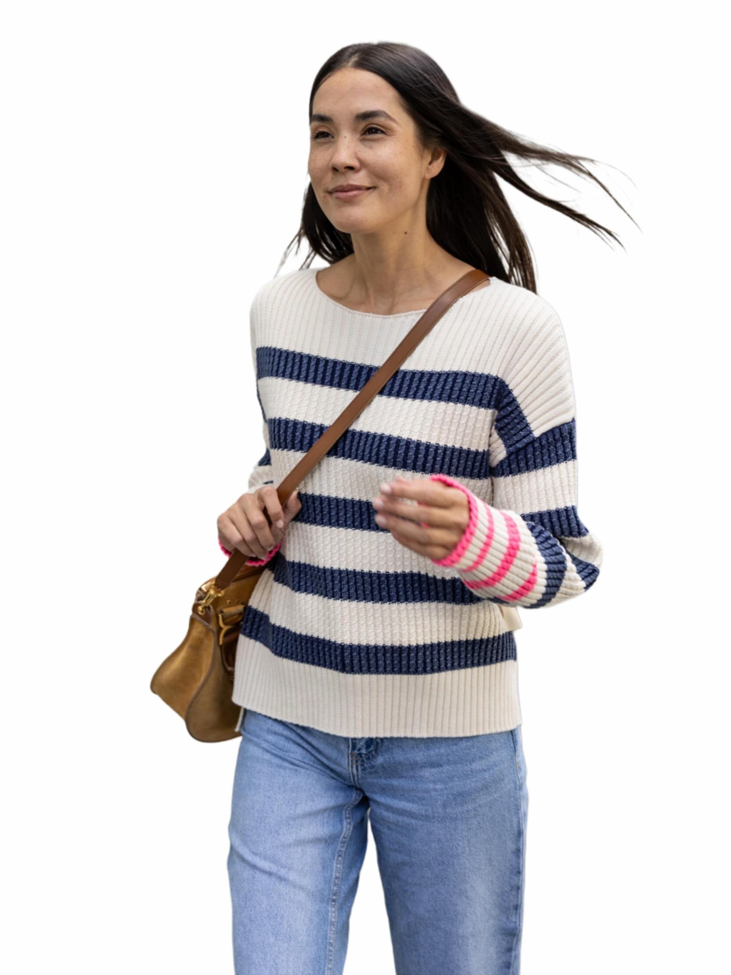 LIKS. Munich Tröja 'Oversize Strickpullover Zopfmuster mit Streifen aus Baumwolle - DianaC' i blå: framsida