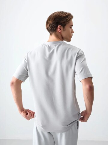 T-Shirt Tommy Life en gris