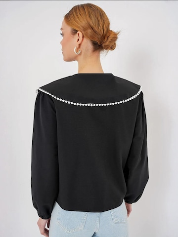 Bigdart Blouse in Black