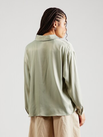 Chemisier 'UNYL' AMERICAN VINTAGE en vert
