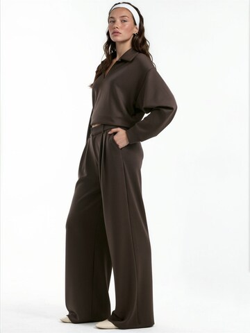 Wide leg Pantaloni 'Hose' di Hiccup in marrone