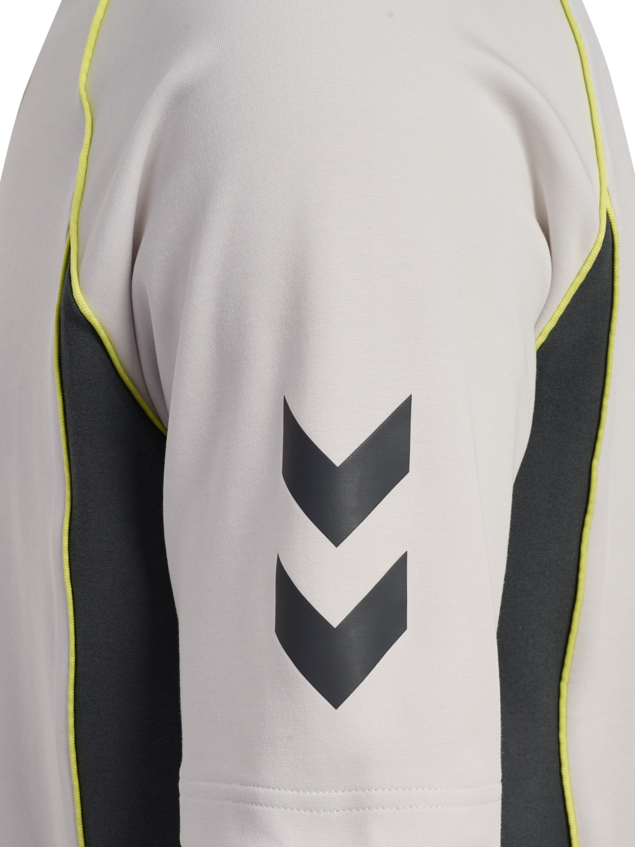Hummel Functioneel shirt 'Blaze26' in Grijs