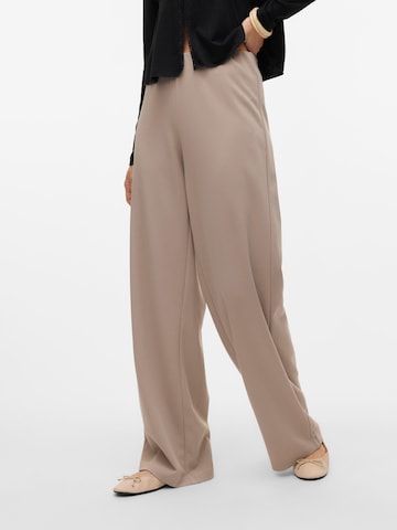 VERO MODA Wide leg Pants 'VMBerlin' in Grey: front