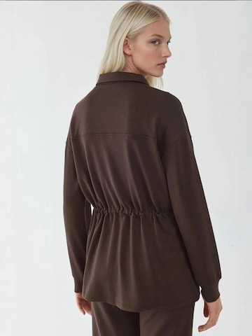 Hiccup Sweatjacke in Braun