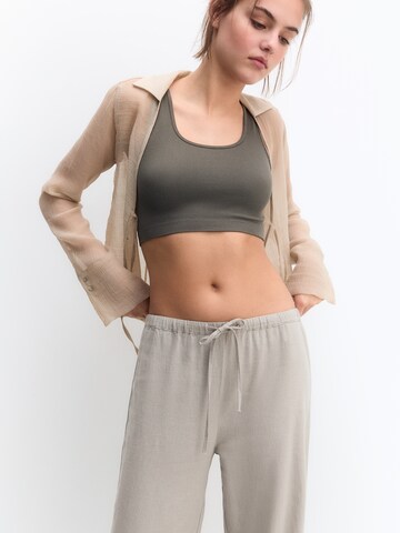 Regular Pantalon Pull&Bear en gris