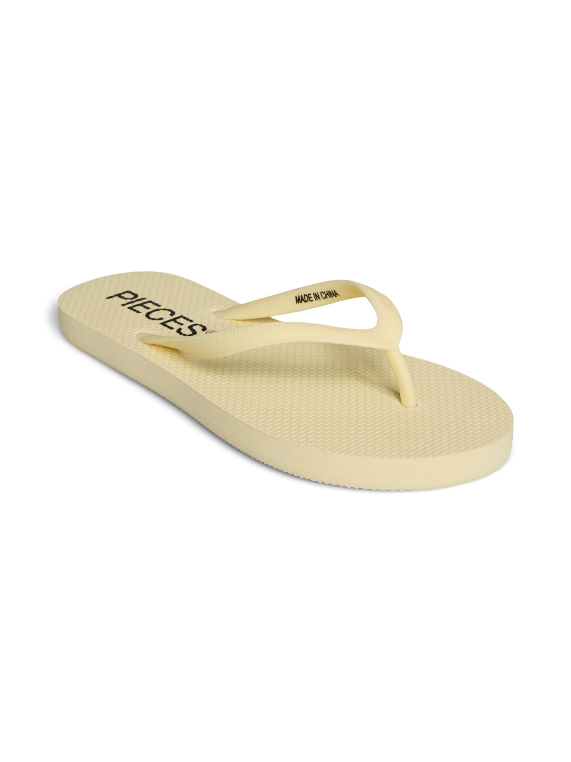 Tongs 'PCSummer' PIECES en beige : devant