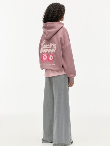 Pull&Bear Sweatshirt 'LUCK'S SWEET ON' i rosa