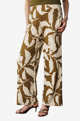No Matter What Wide Leg Hose in Grün: Vorderseite