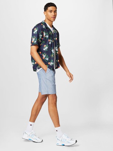 anerkjendt Regular Shorts 'JAMES' in Blau