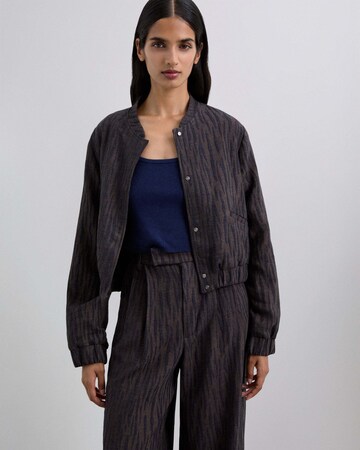 mėlyna Scalpers Demisezoninė striukė 'Obom'