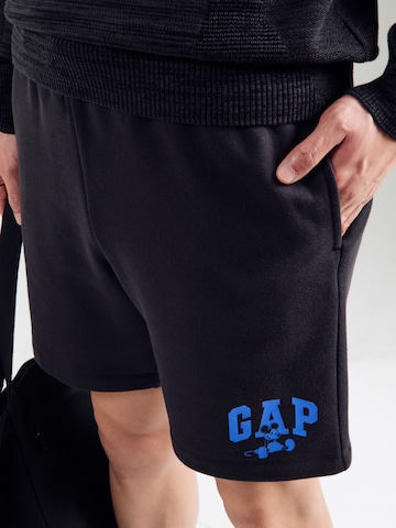 Regular Pantaloni 'DISNEY X GAP' de la GAP pe negru