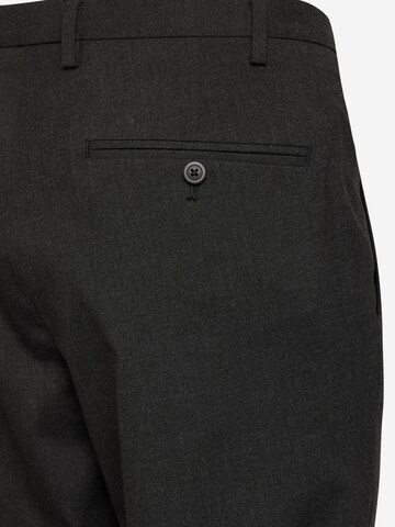 BURTON MENSWEAR LONDON Regular Trousers in Grey