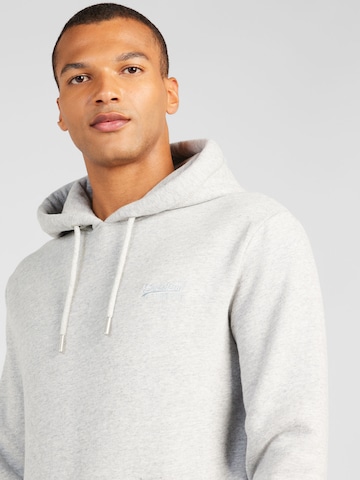 Superdry Sweatshirt 'Essential' i grå