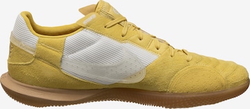 Chaussure de foot 'Streetgato' NIKE en jaune