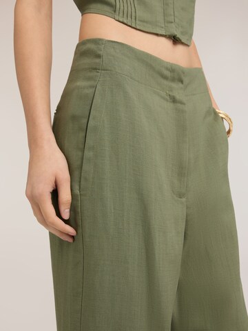 MOTIVI - regular Pantalón en verde
