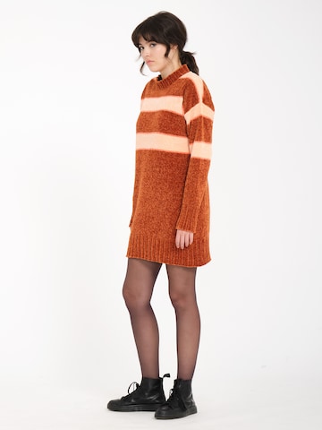 Volcom Knitted dress 'Bubble Tea' in Brown