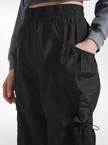Tapered Pantaloni cargo di DEHA in nero