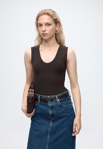 GAP Top in Brown