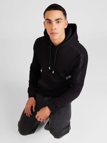 EA7 Emporio Armani - Sudadera en negro