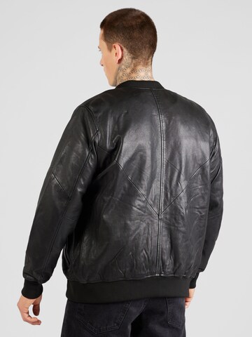 MazePrijelazna jakna - crna boja