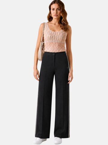 GUESS Regular Byxa 'GUESS PANTALONE PANTALONE' i svart