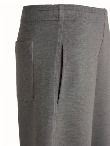 Regular Pantalon 'YOLIGEX Lockere Hose Melange Modal mit Gummibund' yoligex en gris