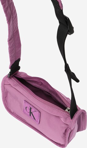 Calvin Klein Jeans - Bolso de hombro en lila