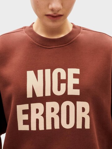 Thinking MU Sweatshirt 'Nice Error' in Brown