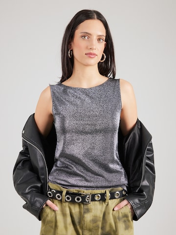 GAP Top - ezüst: elől