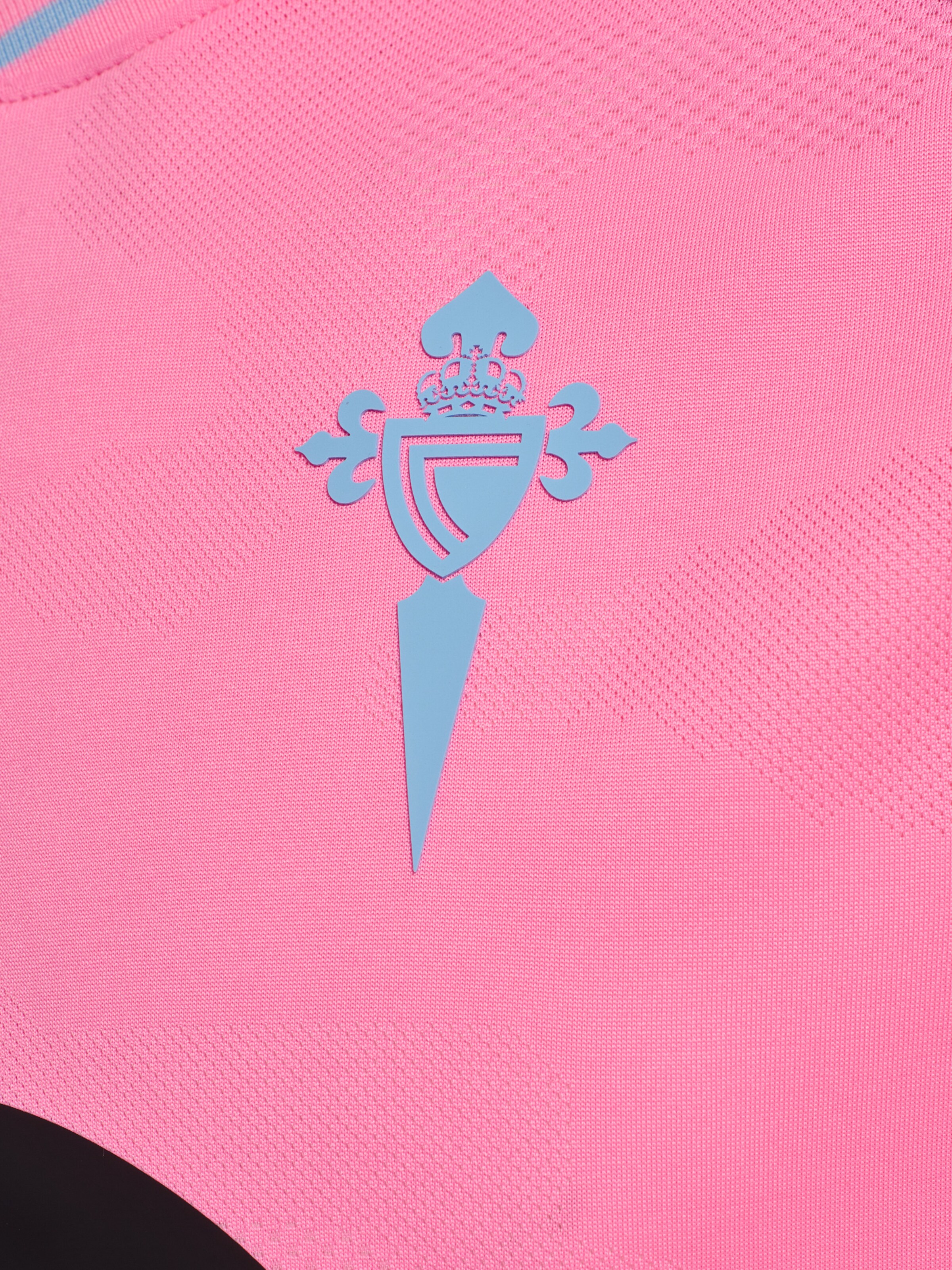 Hummel Performance Shirt in Pink