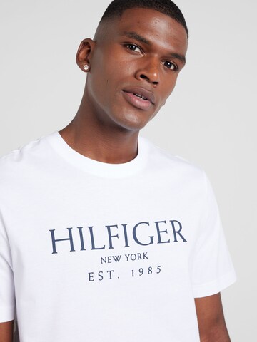 TOMMY HILFIGER Koszulka w kolorze biały
