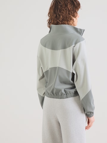 Giacca sportiva 'Rival' di UNDER ARMOUR in verde