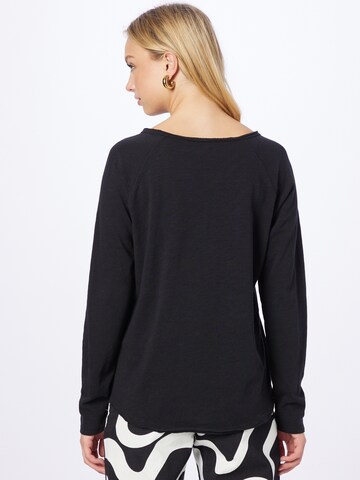 Tricou de la Smith&Soul pe negru