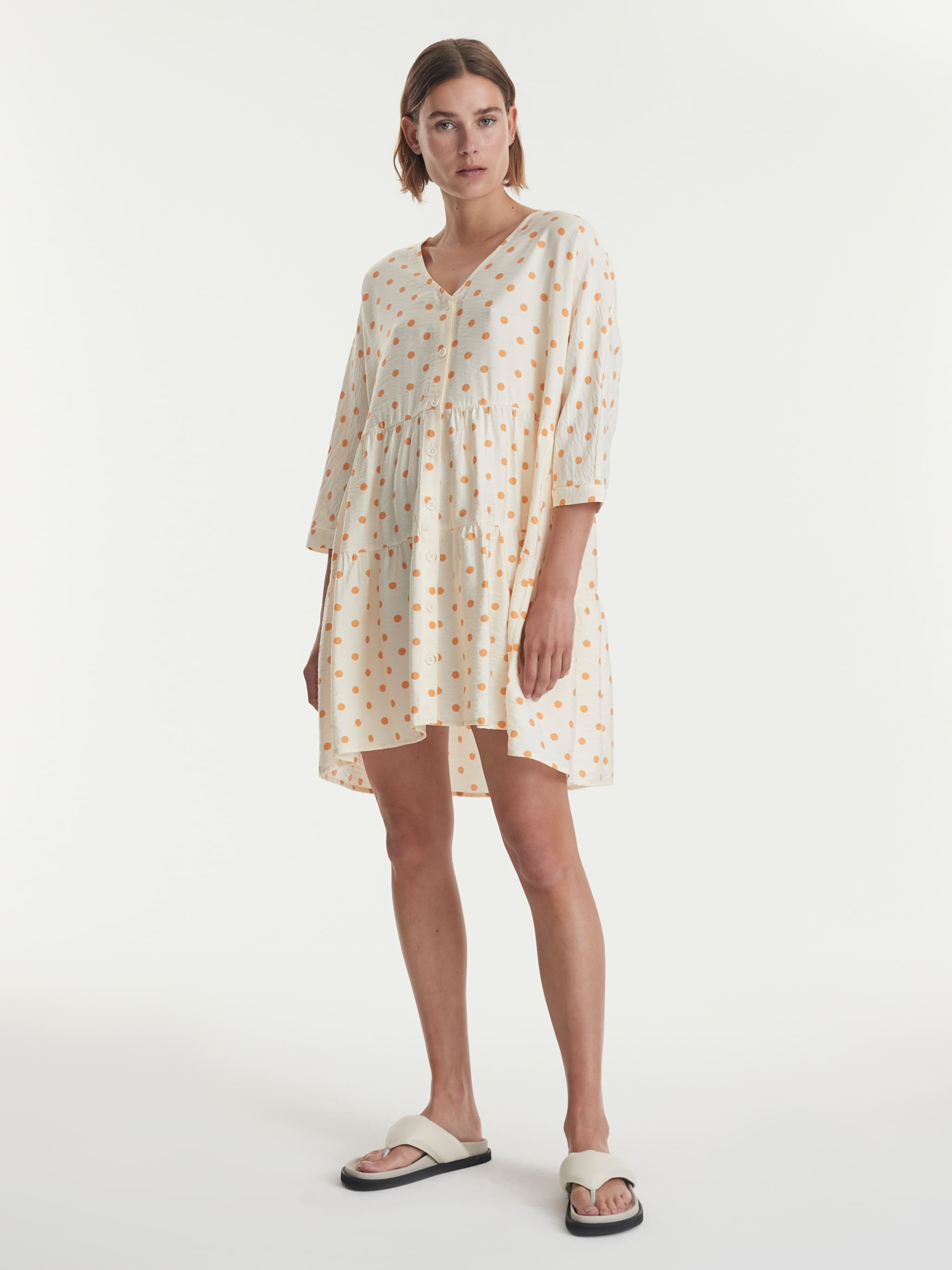 EDITED Produits Robe 'Marisa' crème